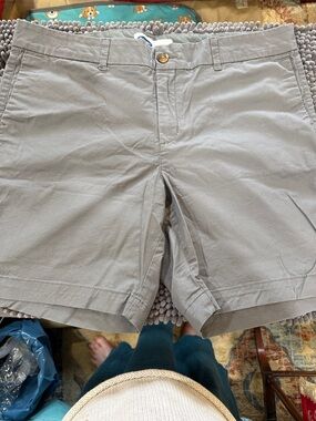 Old Navy High Waist Women's Shorts in Light Gray